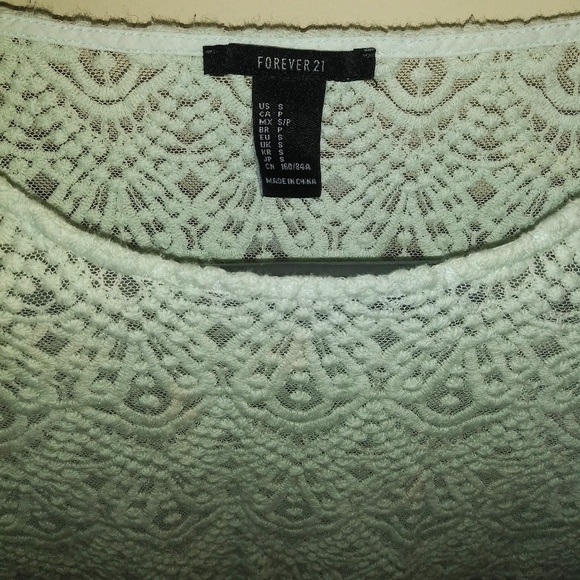 Lace Wavy Trim Top - Picture 3 of 3
